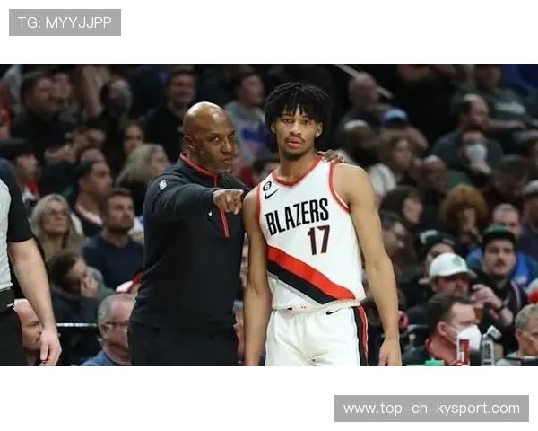 夏普高空接力秀出爆发力，开拓者替补席失控尖叫